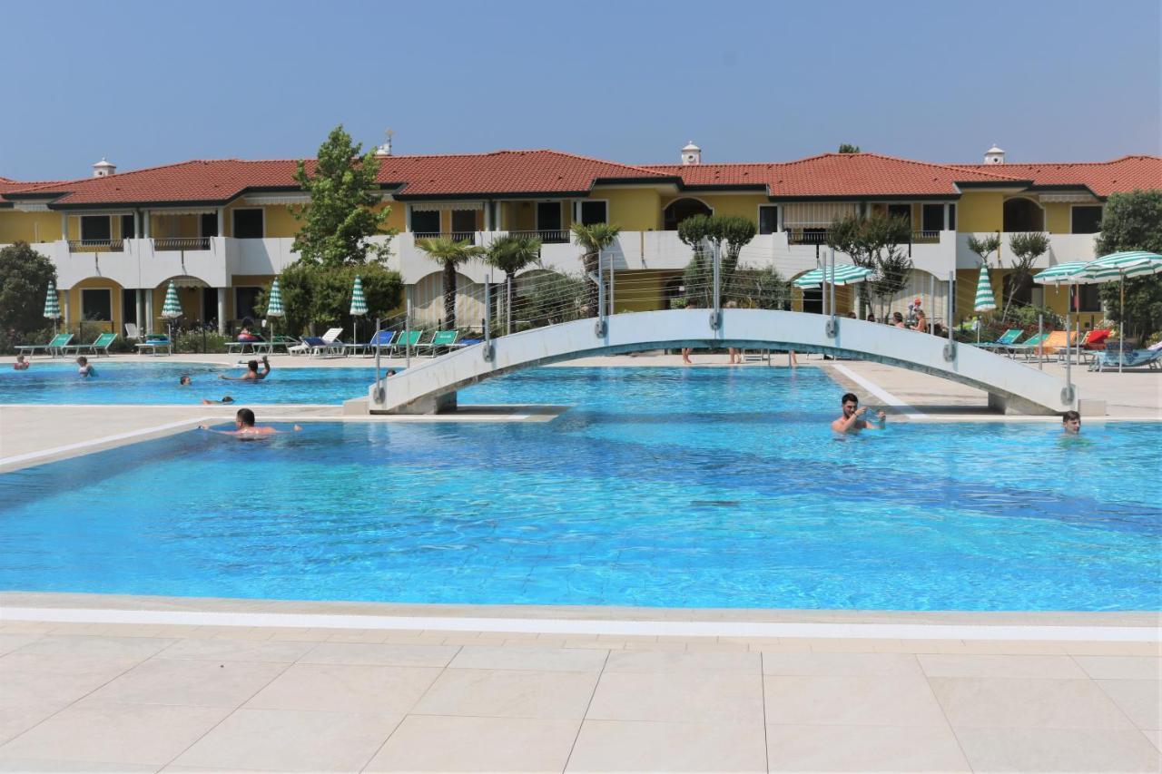 Villaggio Ducale 012 *